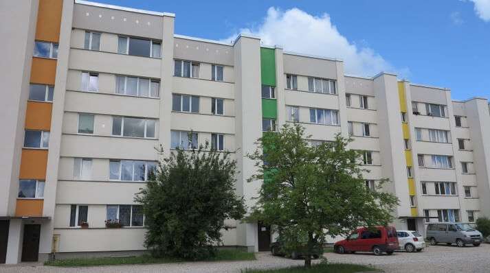 Kovārņu iela 31, Cēsis