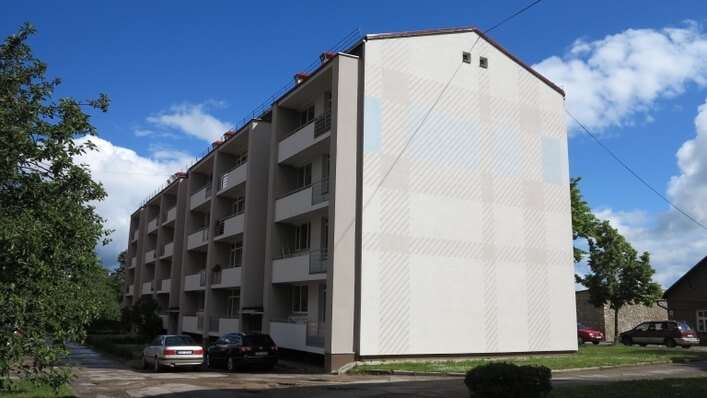 Zirņu iela 11, Cēsis